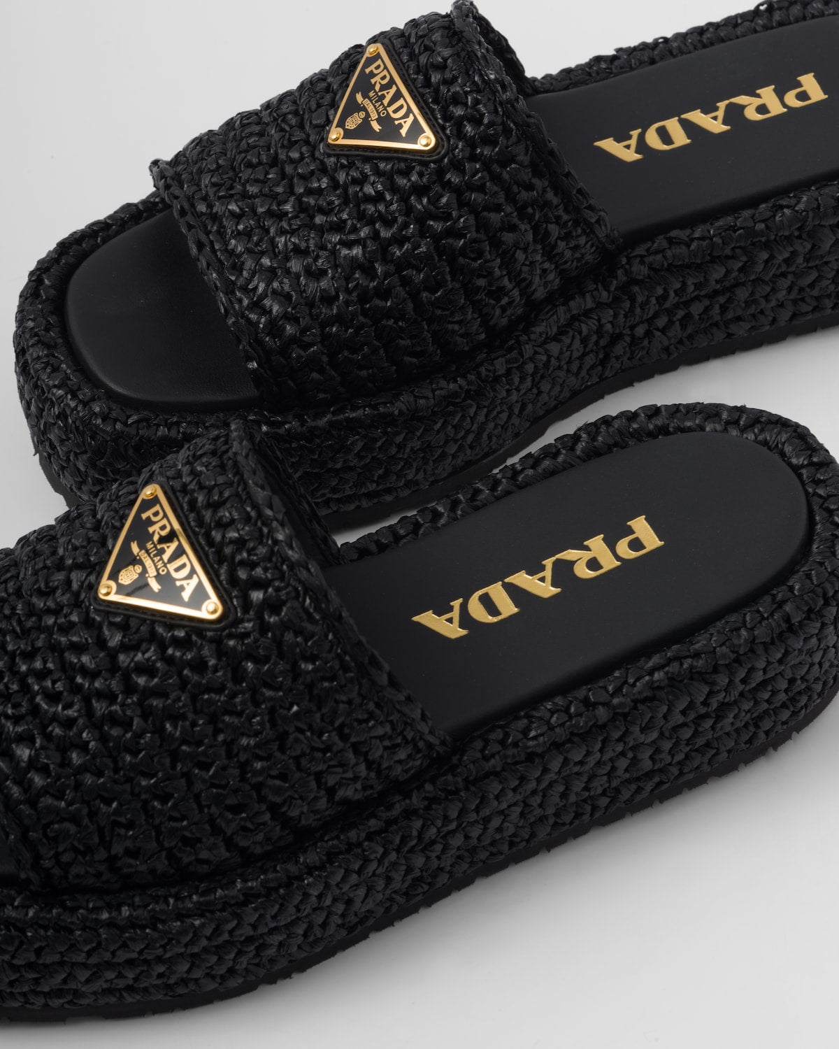 Mules à plateforme plate en crochet noir