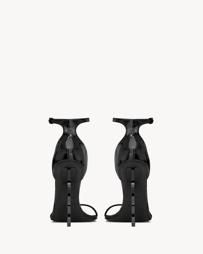 Opyum sandales noir en cuir verni