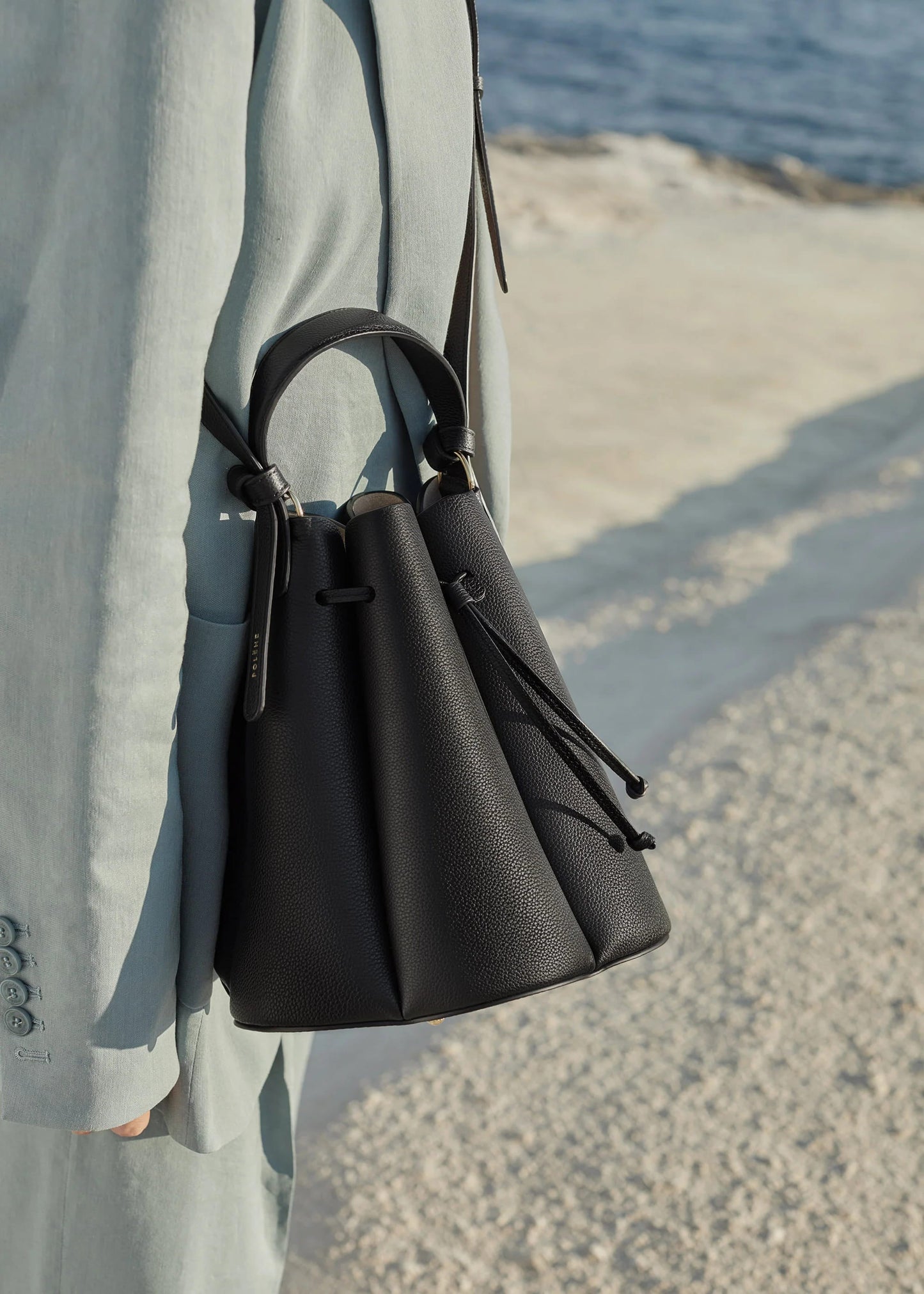 Numéro Huit Edition Noir Grainé