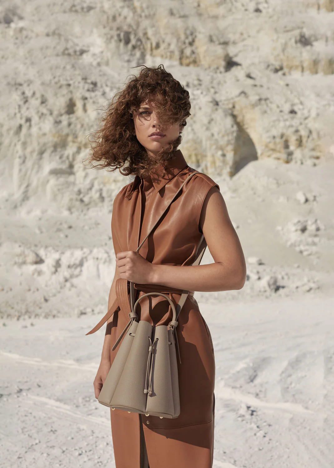 Numéro Huit Edition Taupe Grainé